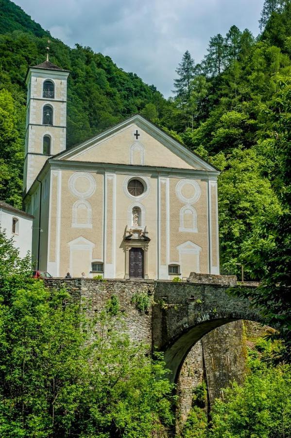 Grotto Zendralli Roveredo Eksteriør billede